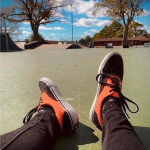 Vans- vintage sneakers